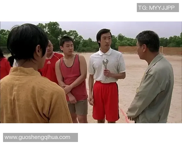 少林足球星爷打人夺鞋背后的深层含义与幽默哲学探讨 少林足球星爷打人夺鞋背后的深层含义与幽默哲学探讨